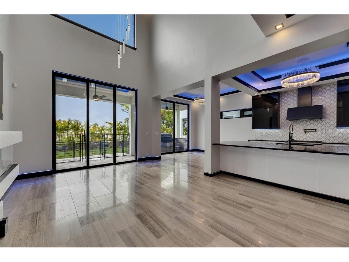 6528 Simone Shores Circle Apollo Beach FL 33572 - ST. CRUEX CANAL TB8392991 image27