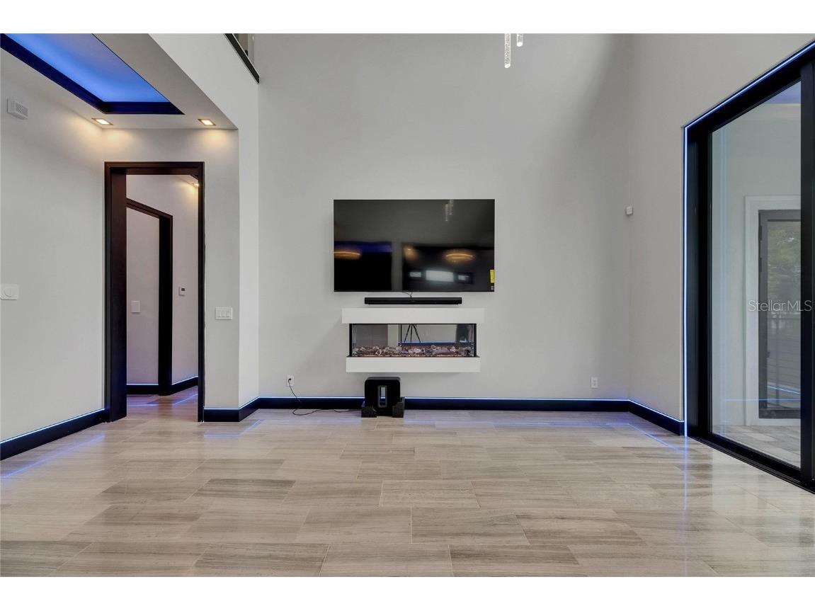 6528 Simone Shores Circle Apollo Beach FL 33572 - ST. CRUEX CANAL TB8392991 image30