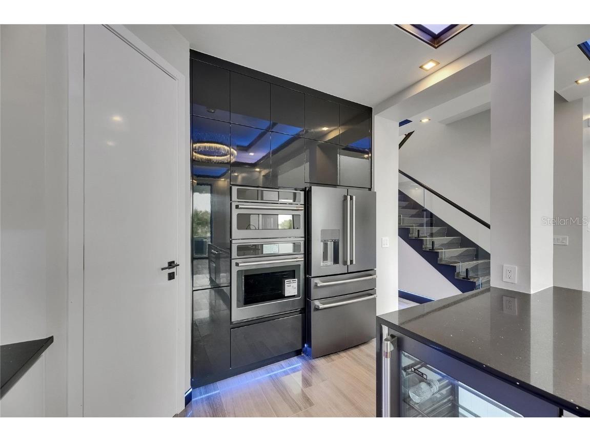 6528 Simone Shores Circle Apollo Beach FL 33572 - ST. CRUEX CANAL TB8392991 image39