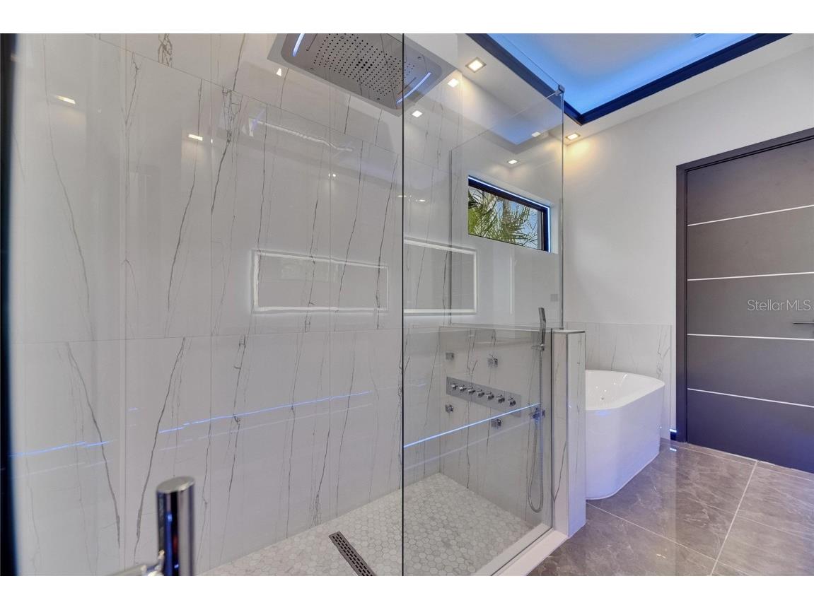 6528 Simone Shores Circle Apollo Beach FL 33572 - ST. CRUEX CANAL TB8392991 image47