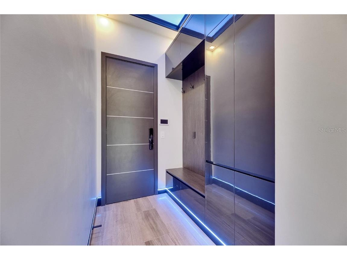 6528 Simone Shores Circle Apollo Beach FL 33572 - ST. CRUEX CANAL TB8392991 image52