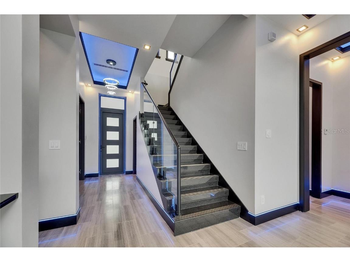 6528 Simone Shores Circle Apollo Beach FL 33572 - ST. CRUEX CANAL TB8392991 image54