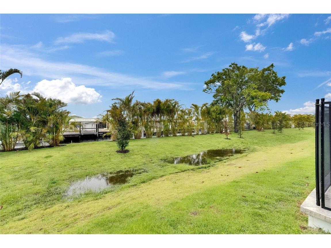 6528 Simone Shores Circle Apollo Beach FL 33572 - ST. CRUEX CANAL TB8392991 image87