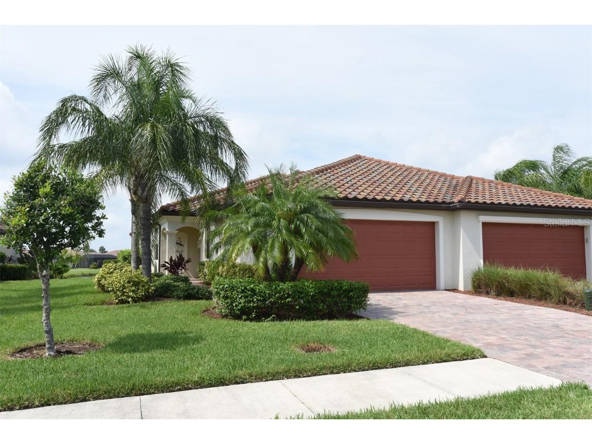 6529 Candlestick Drive Bradenton FL 34212 A4561416 image1