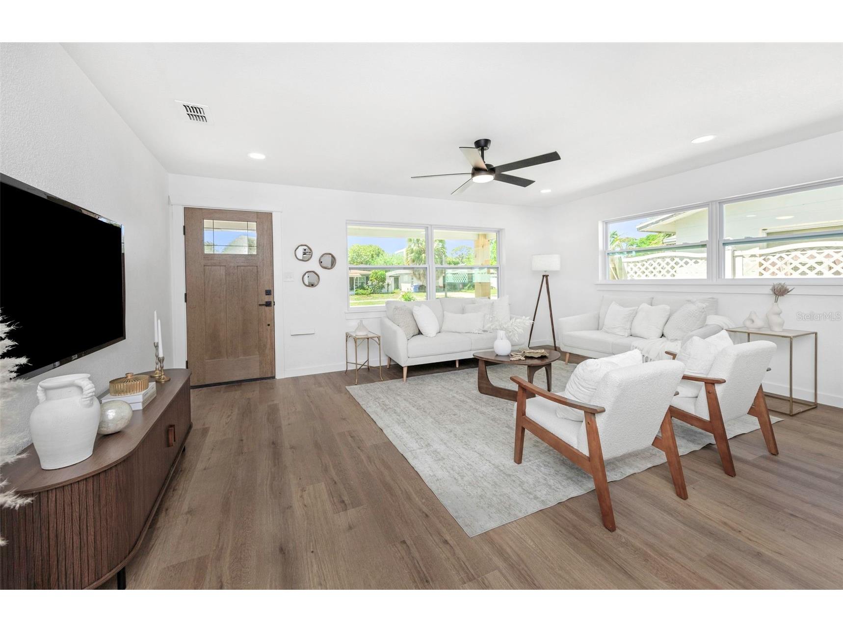 653 64th Avenue S Saint Petersburg FL 33705 TB8498543 image10