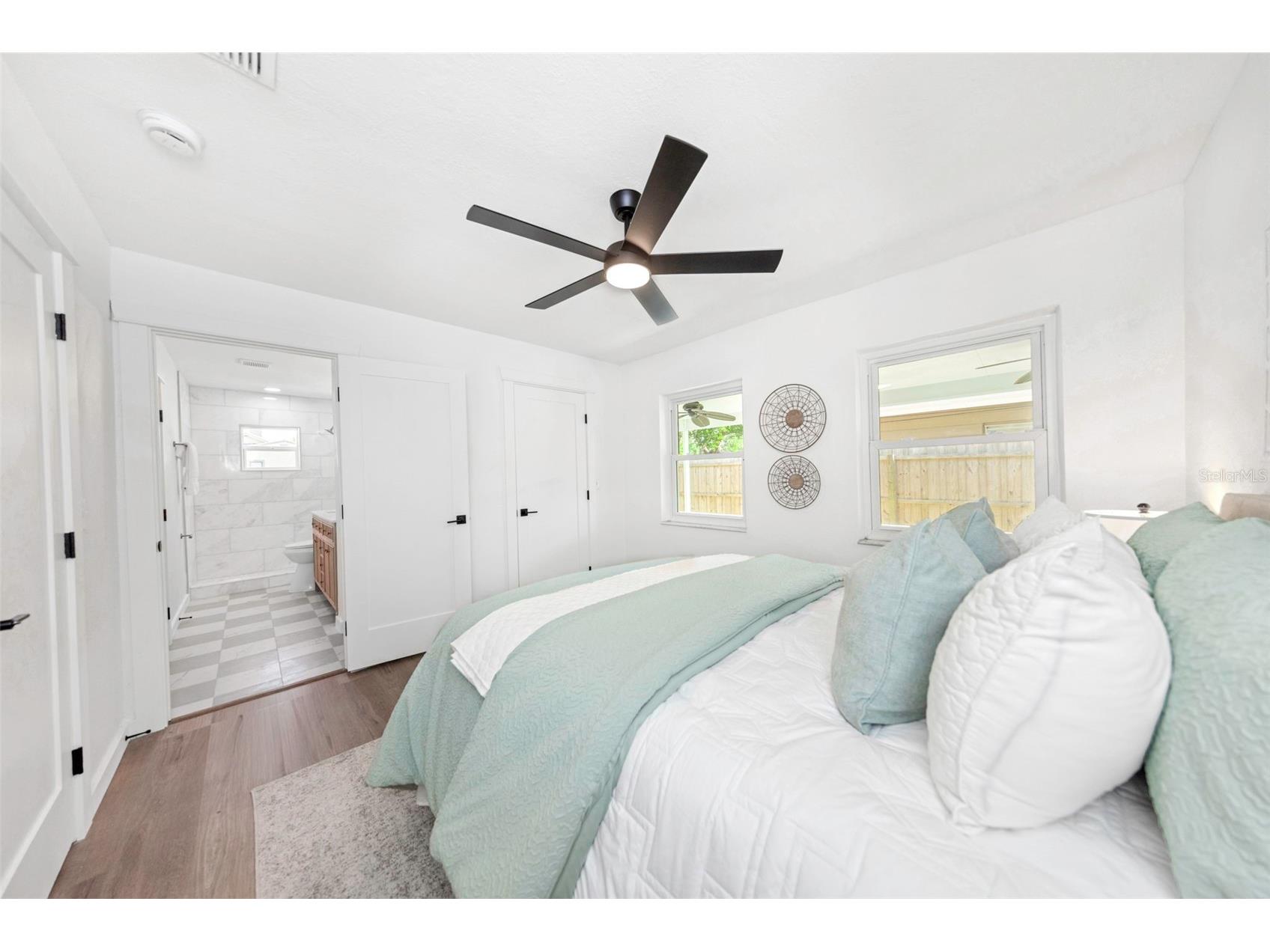 653 64th Avenue S Saint Petersburg FL 33705 TB8498543 image12