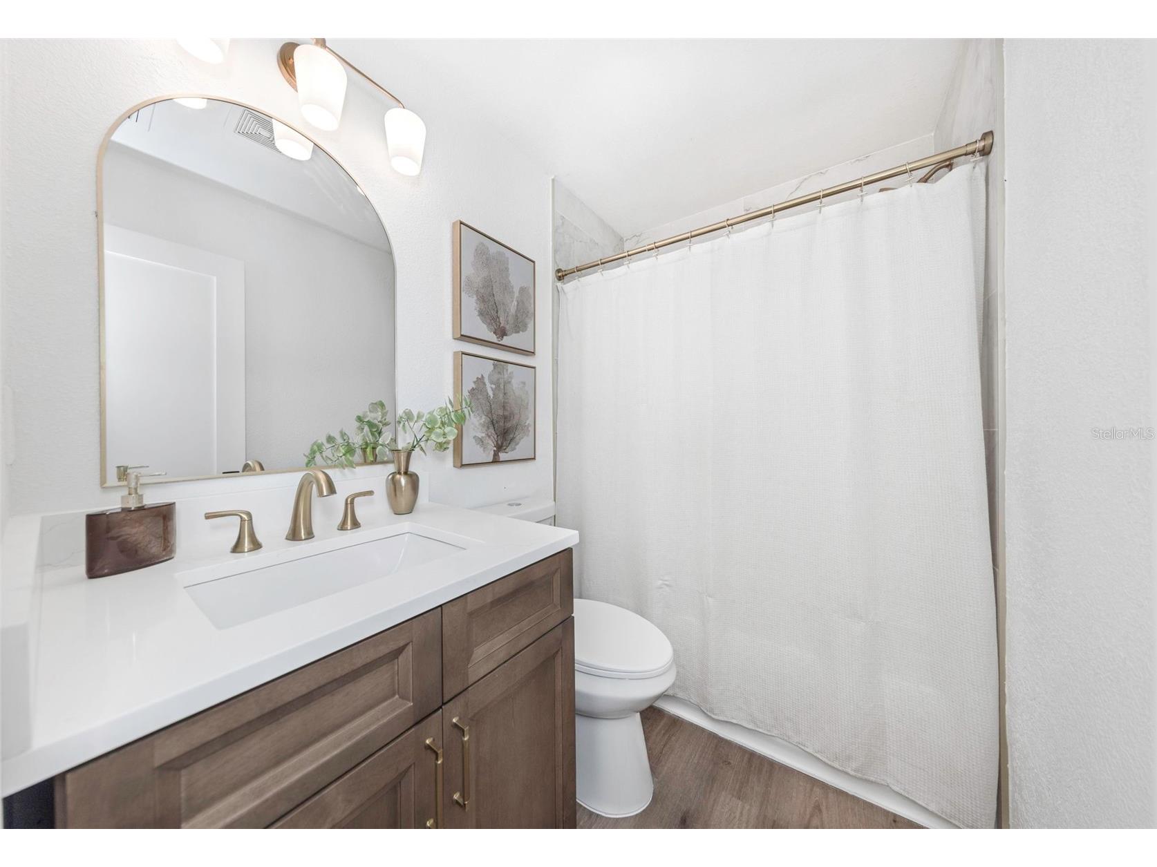 653 64th Avenue S Saint Petersburg FL 33705 TB8498543 image21