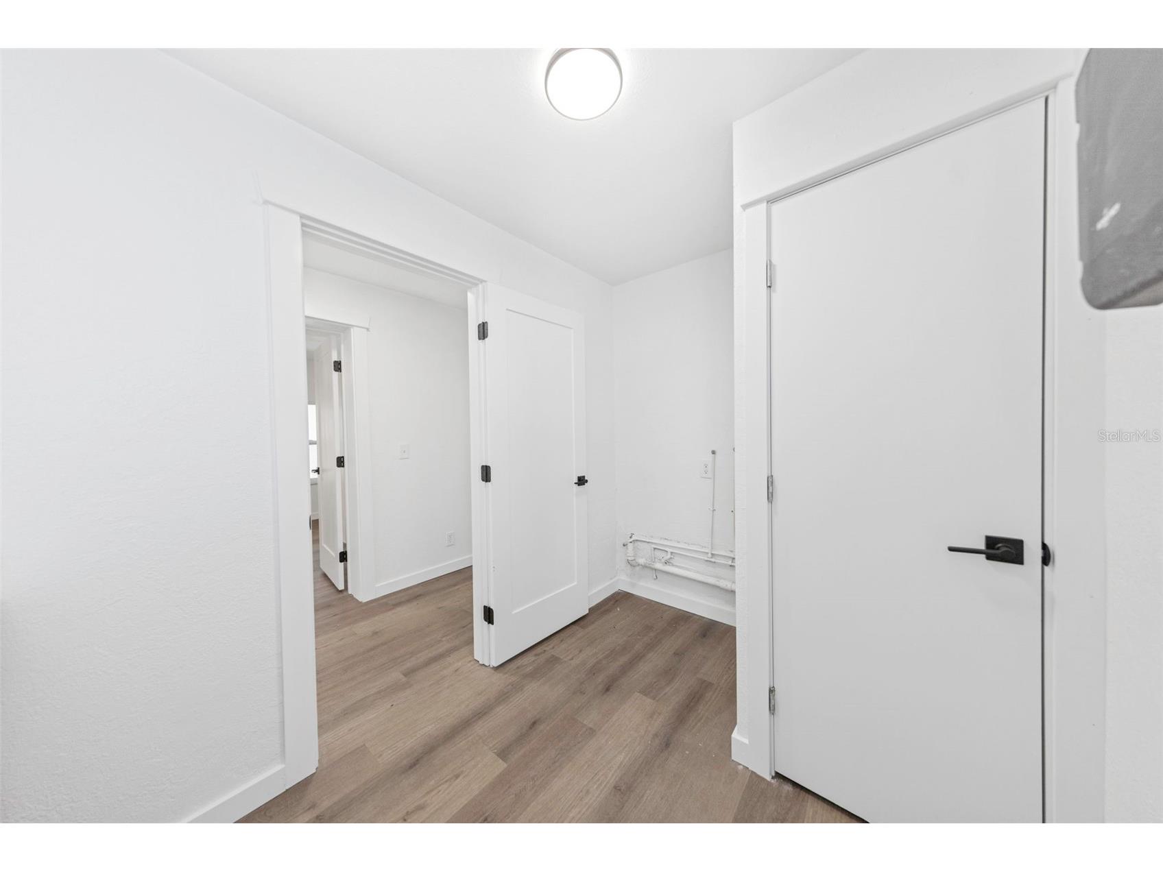 653 64th Avenue S Saint Petersburg FL 33705 TB8498543 image23