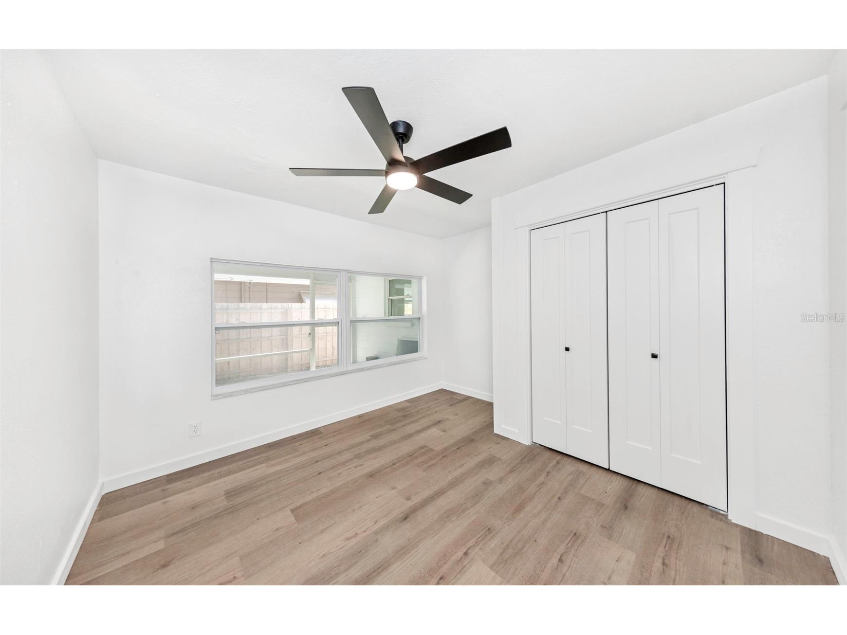 653 64th Avenue S Saint Petersburg FL 33705 TB8498543 image24