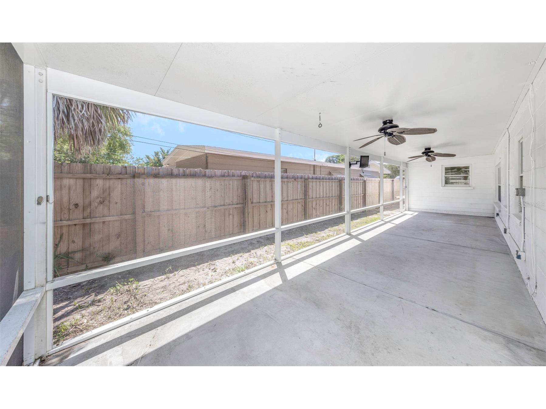 653 64th Avenue S Saint Petersburg FL 33705 TB8498543 image31