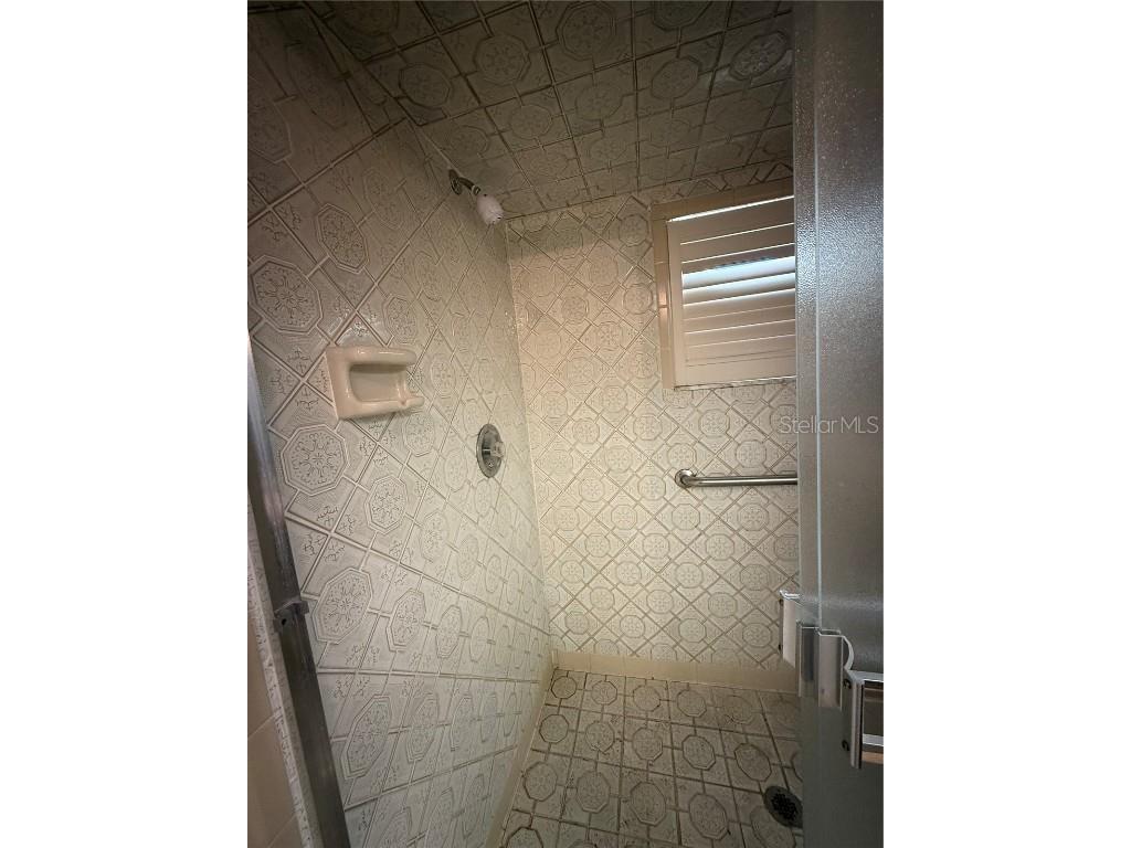 653 Bayshore Drive Tarpon Springs FL 34689 TB8450233 image16