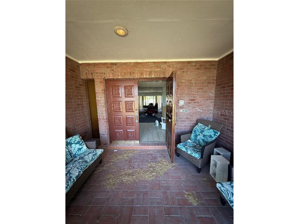 653 Bayshore Drive Tarpon Springs FL 34689 TB8450233 image2