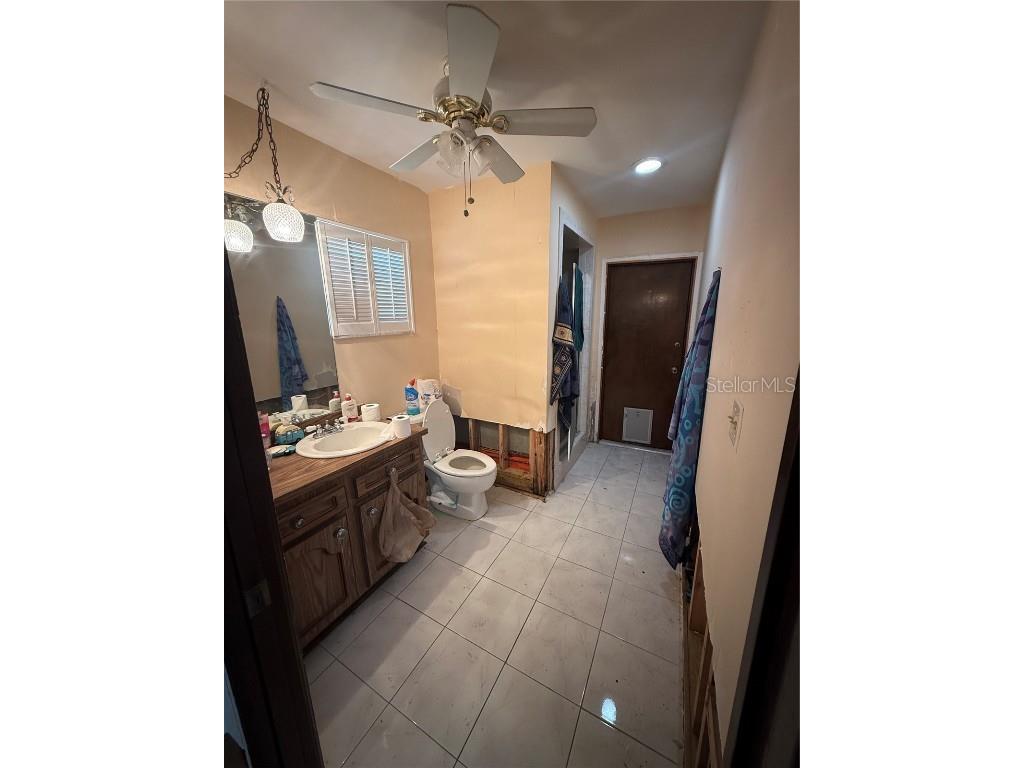 653 Bayshore Drive Tarpon Springs FL 34689 TB8450233 image20