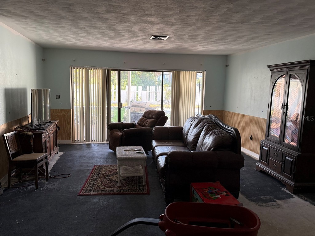 653 Bayshore Drive Tarpon Springs FL 34689 TB8450233 image6