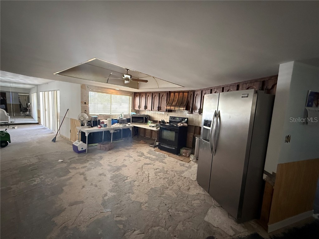 653 Bayshore Drive Tarpon Springs FL 34689 TB8450233 image9