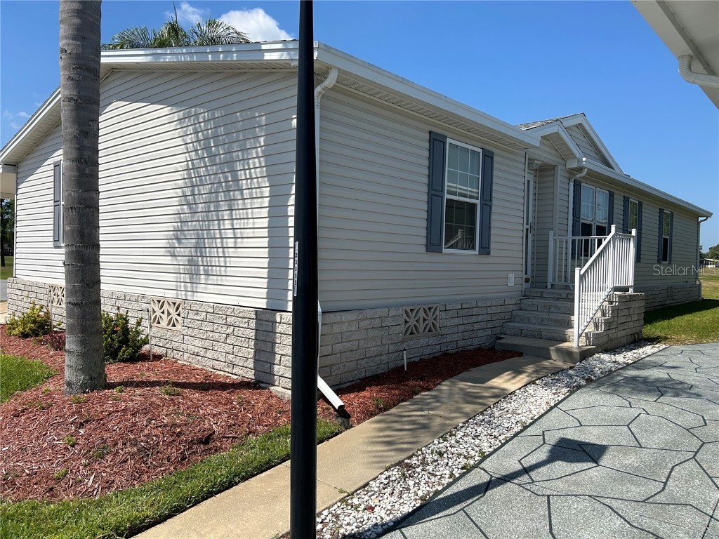 653 Dreama Drive Davenport FL 33897 - LAKE DAVENPORT O6199461 image1