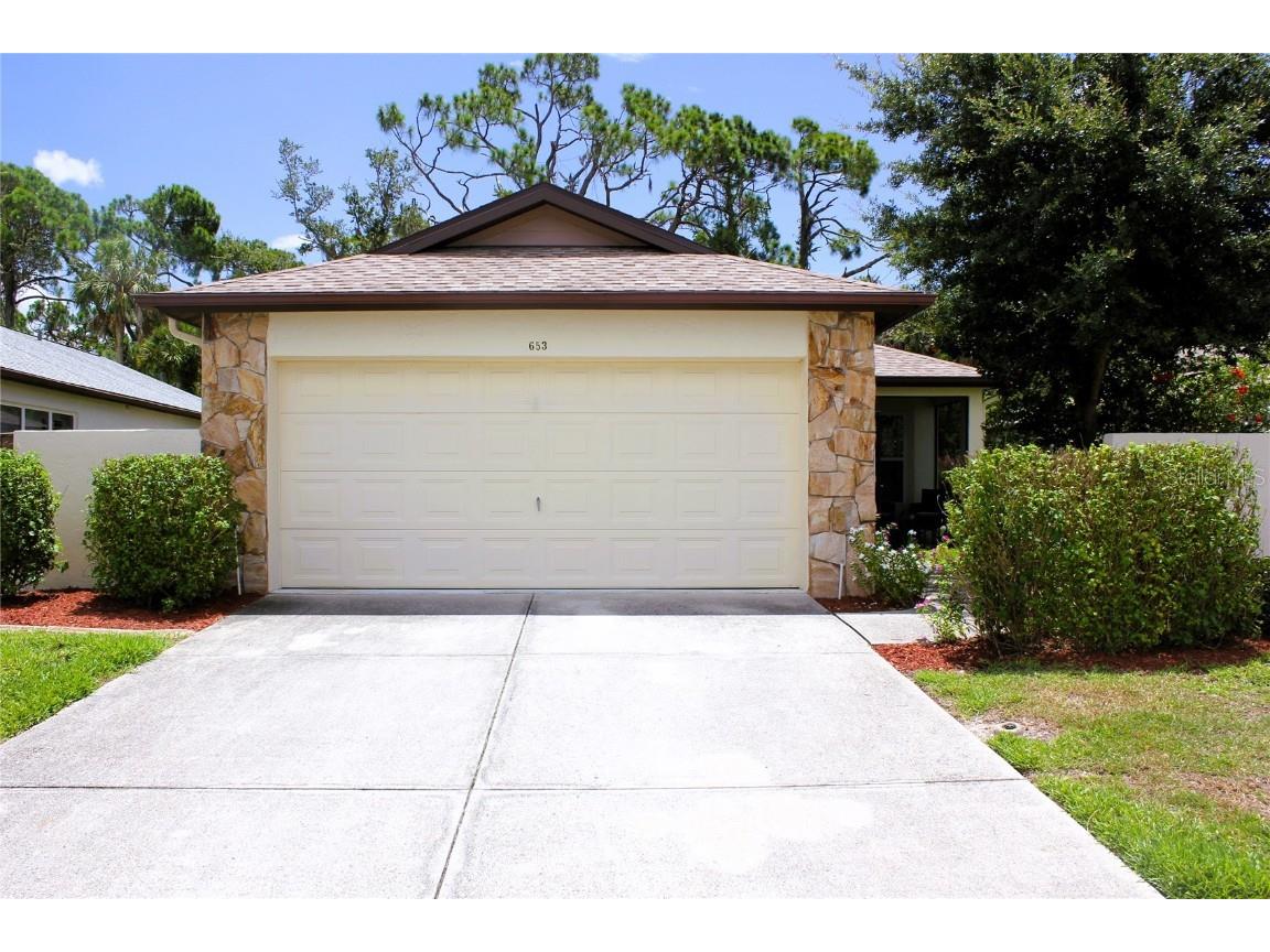 653 Linden Drive Englewood FL 34223 C7482908 image1