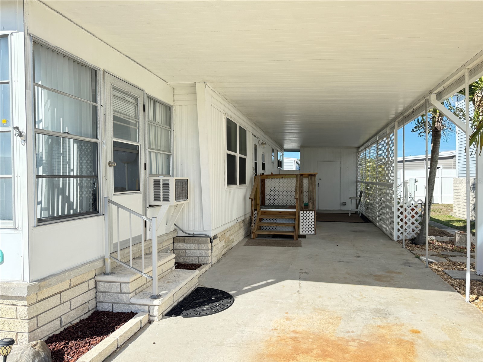 653 Mount Lancaster Avenue NE #638 Saint Petersburg FL 33702 - TAMPA BAY TB8460629 image2