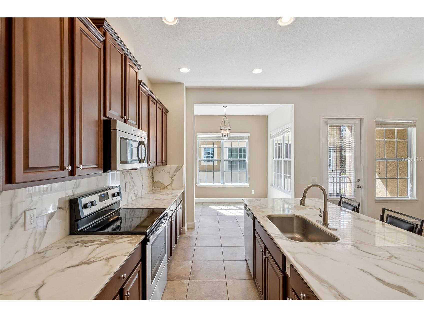 653 Pavia Loop Lake Mary FL 32746 O6384797 image7