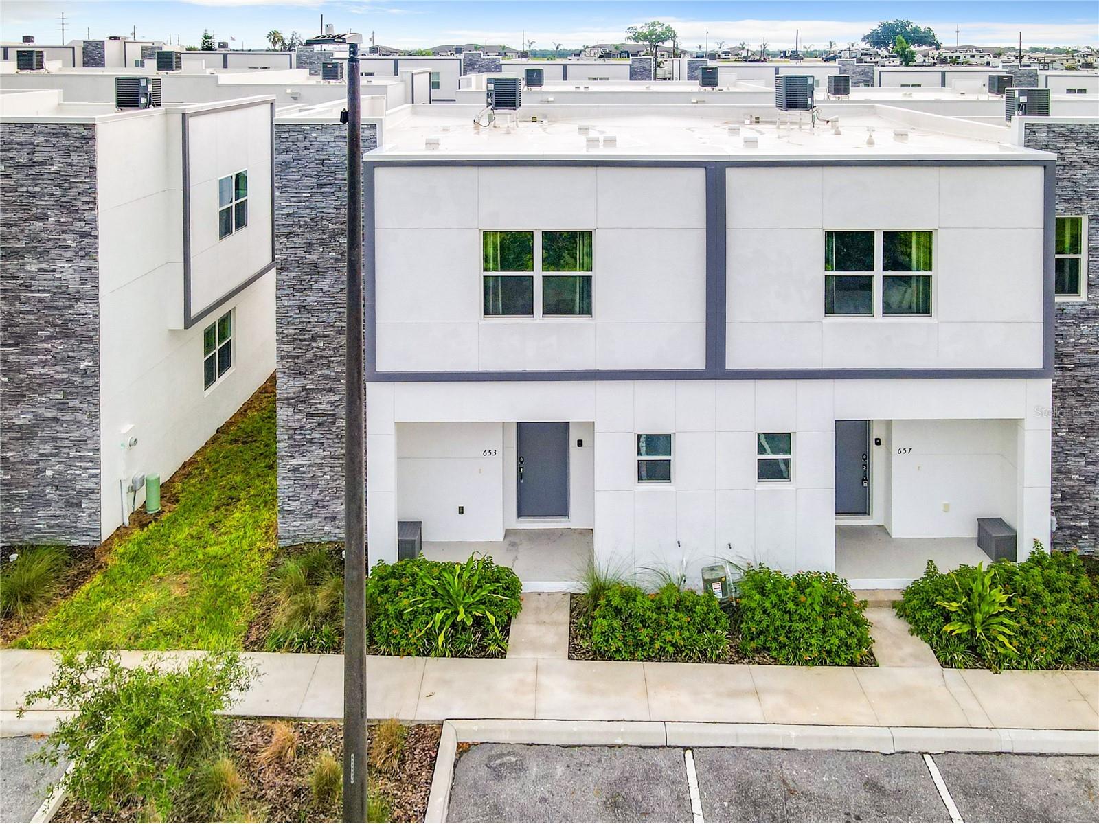 653 Trikomo Drive Davenport FL 33896 O6387197 image1