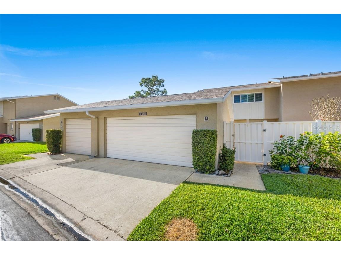 6530 Cape Hatteras Way NE #2 Saint Petersburg FL 33702 U8187140 image1