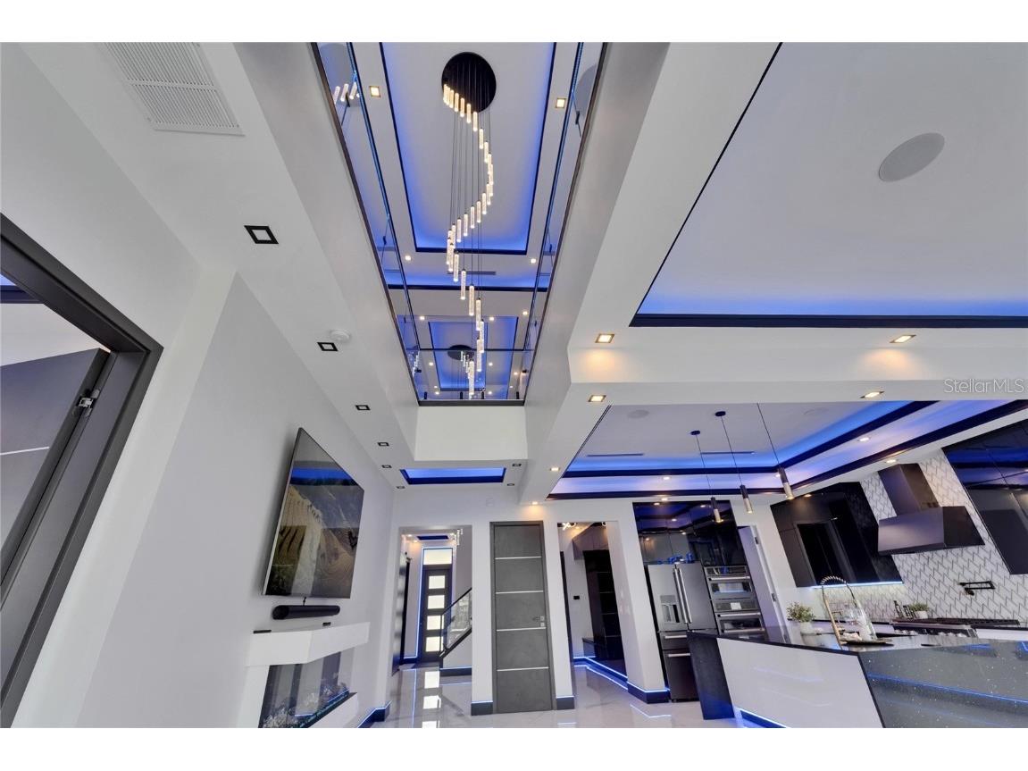 6530 Simone Shores Circle Apollo Beach FL 33572 - ST. CRUEX CANAL TB8390462 image17