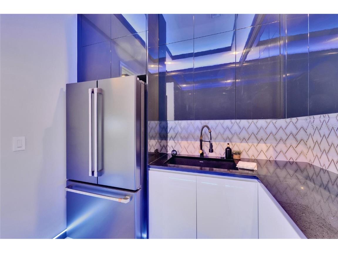 6530 Simone Shores Circle Apollo Beach FL 33572 - ST. CRUEX CANAL TB8390462 image28