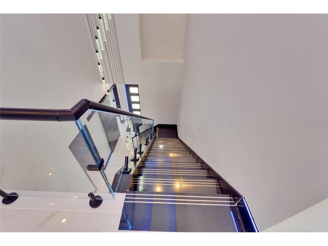 6530 Simone Shores Circle Apollo Beach FL 33572 - ST. CRUEX CANAL TB8390462 image47