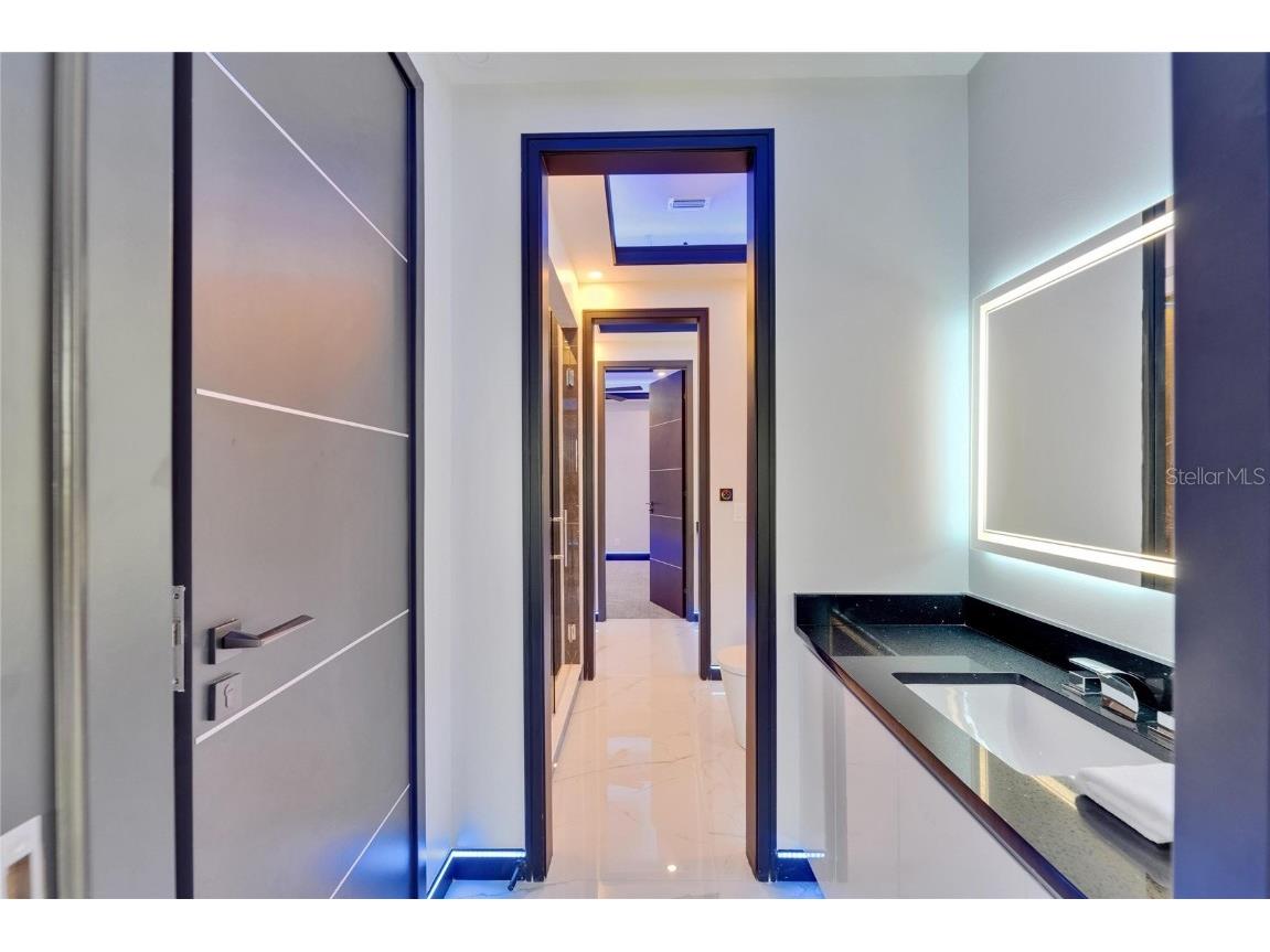 6530 Simone Shores Circle Apollo Beach FL 33572 - ST. CRUEX CANAL TB8390462 image49