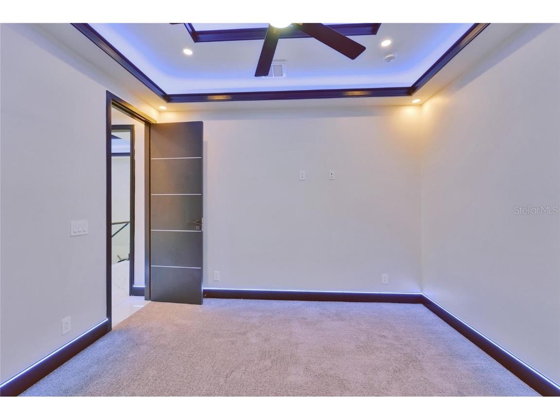 6530 Simone Shores Circle Apollo Beach FL 33572 - ST. CRUEX CANAL TB8390462 image53