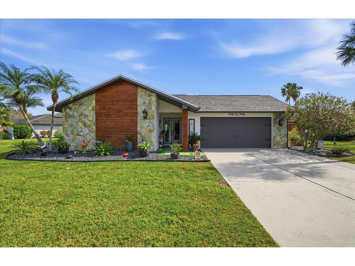 6530 Waterford Circle Sarasota FL 34238 A4678721 image1