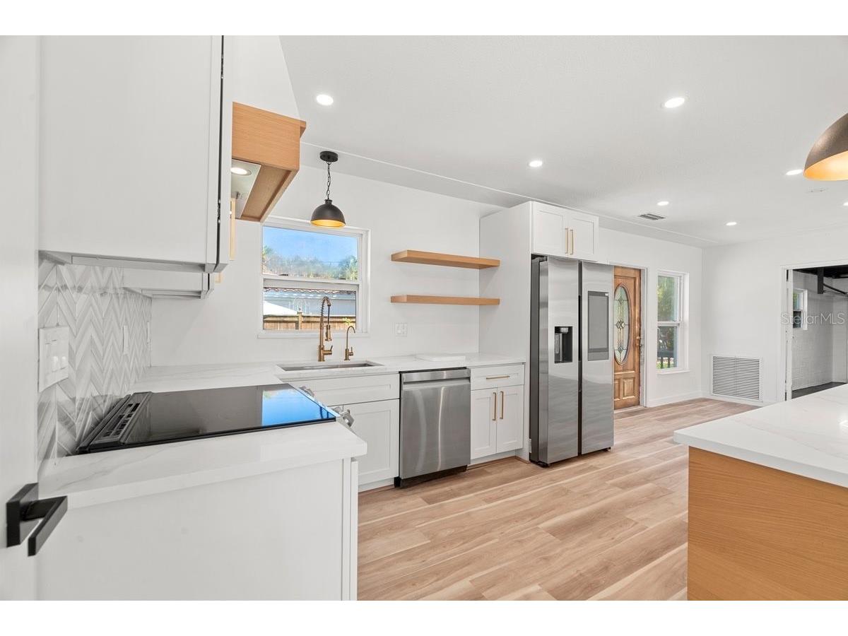 6531 2nd Avenue N Saint Petersburg FL 33710 TB8364003 image13