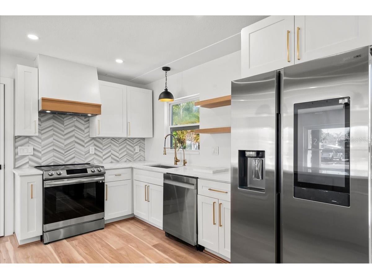 6531 2nd Avenue N Saint Petersburg FL 33710 TB8364003 image14