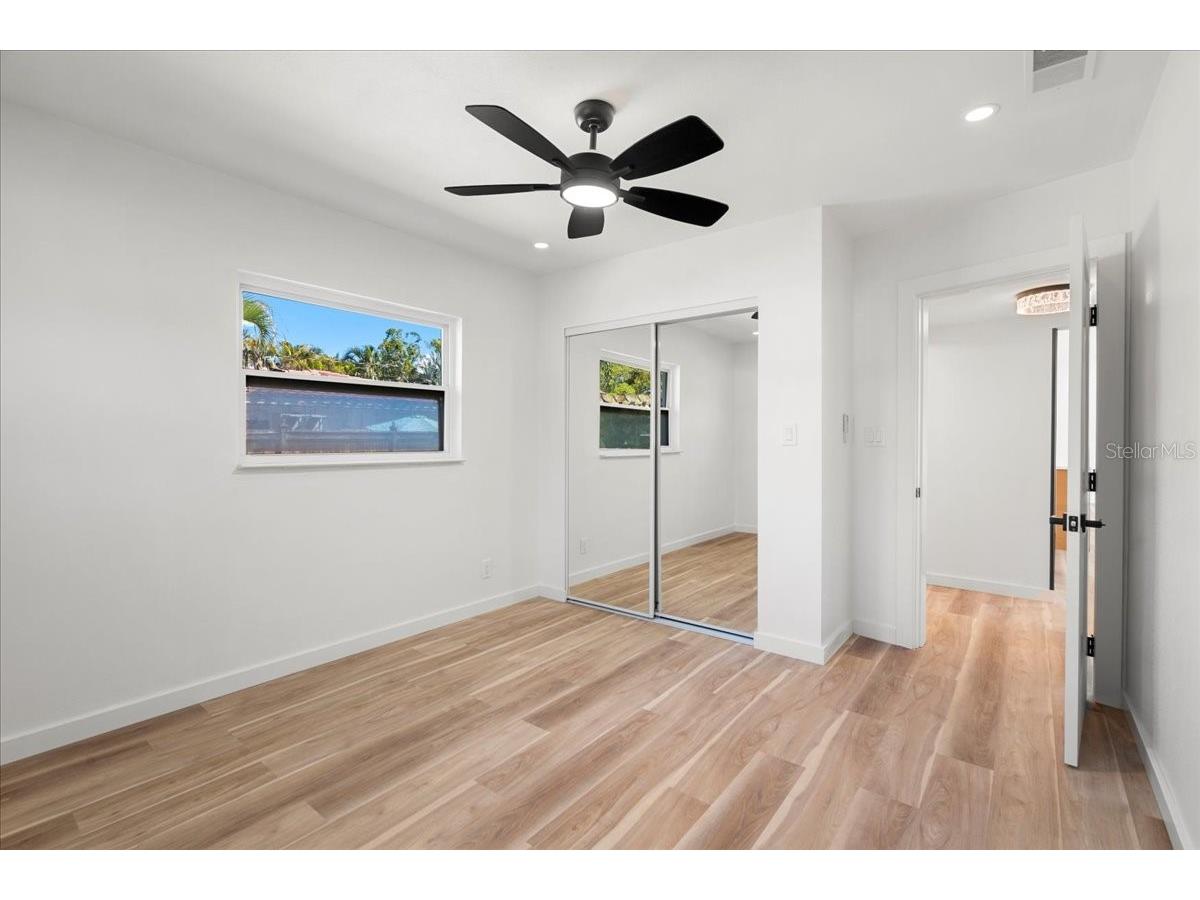 6531 2nd Avenue N Saint Petersburg FL 33710 TB8364003 image29