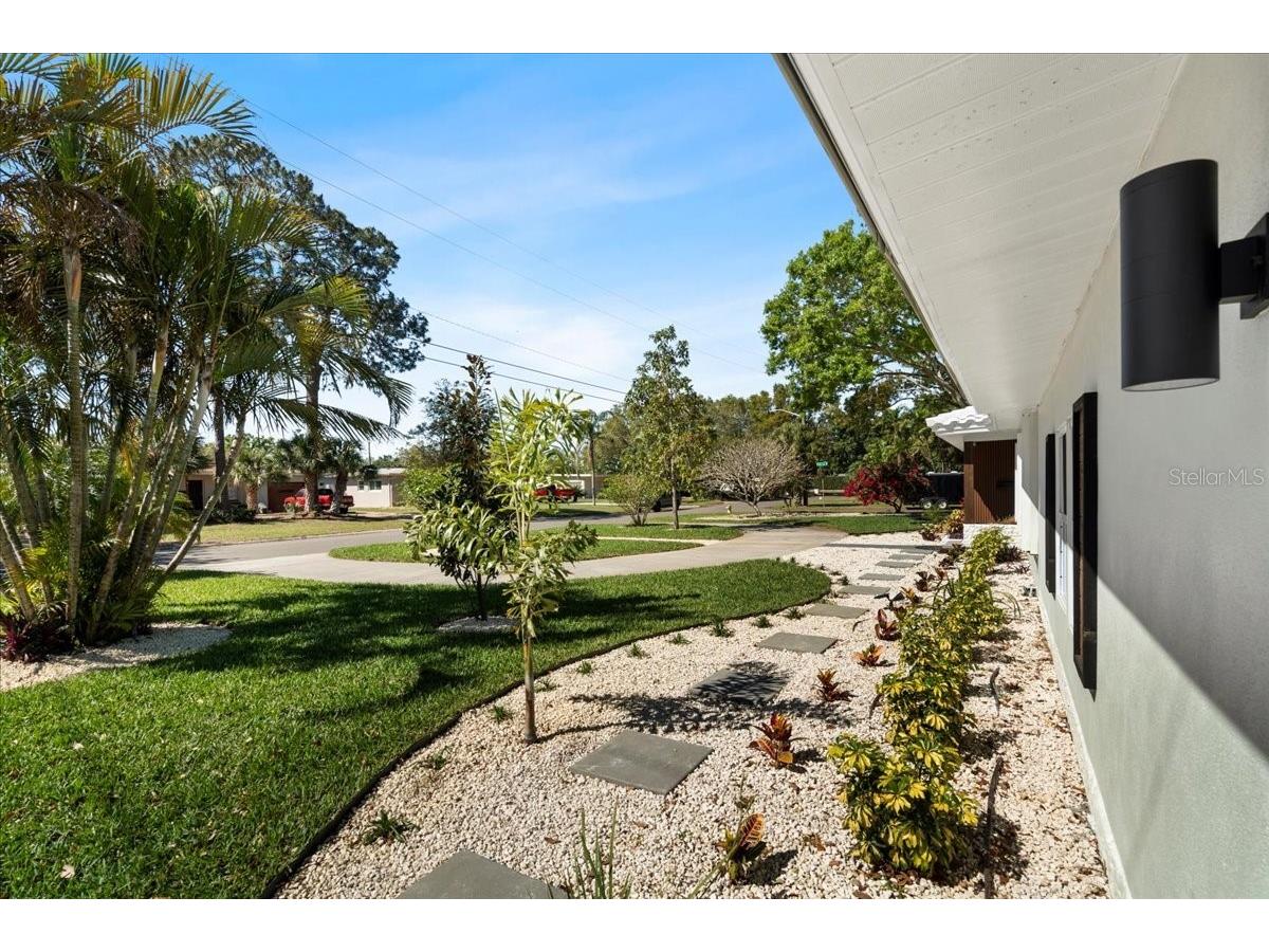 6531 2nd Avenue N Saint Petersburg FL 33710 TB8364003 image35