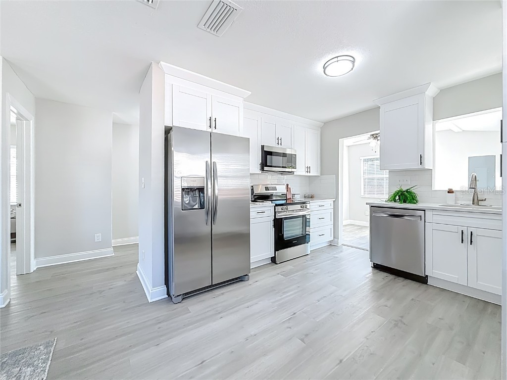 6532 30th Street N Saint Petersburg FL 33702 TB8444045 image10