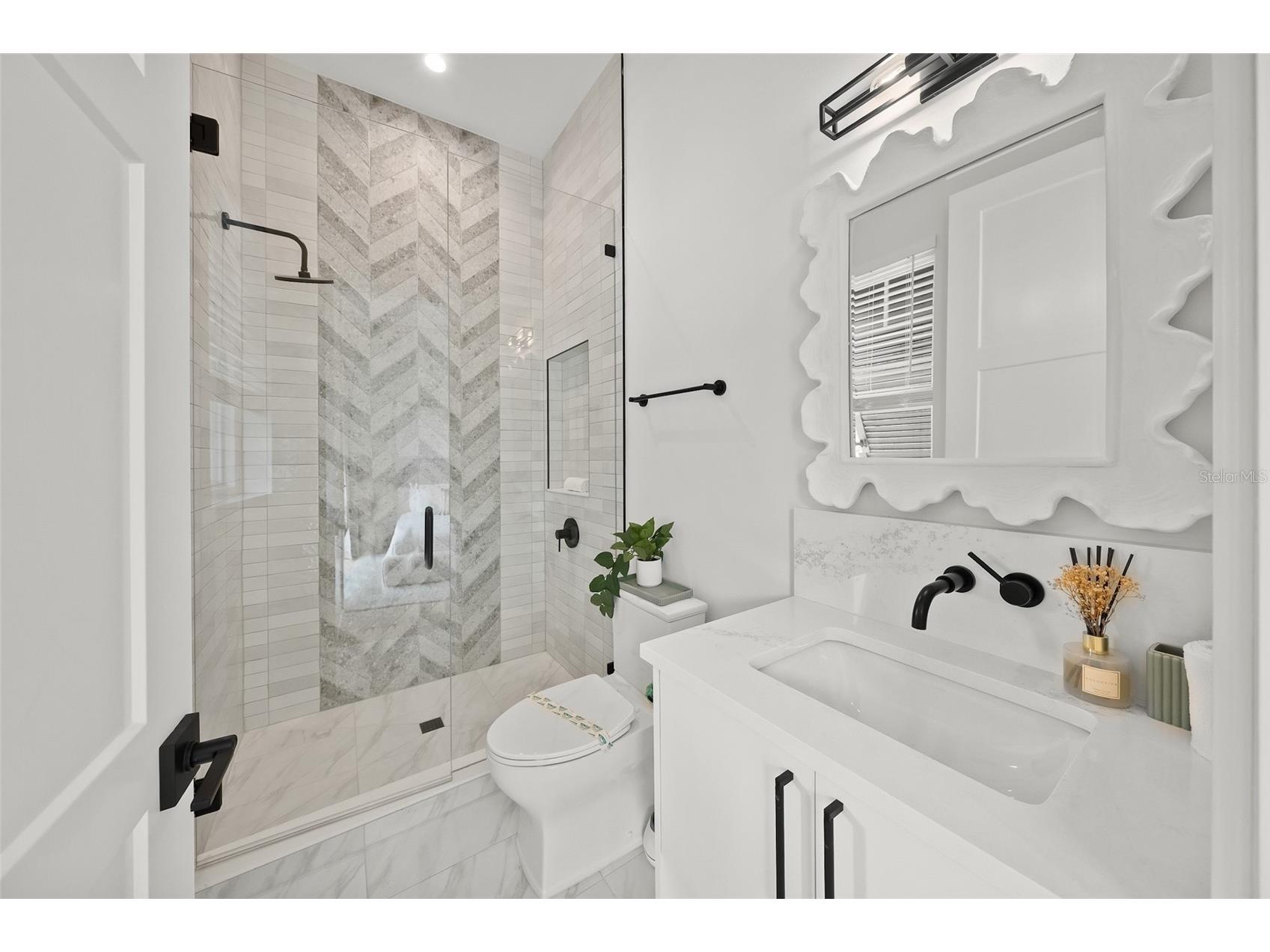 6532 Peacock Road Sarasota FL 34242 A4660324 image32