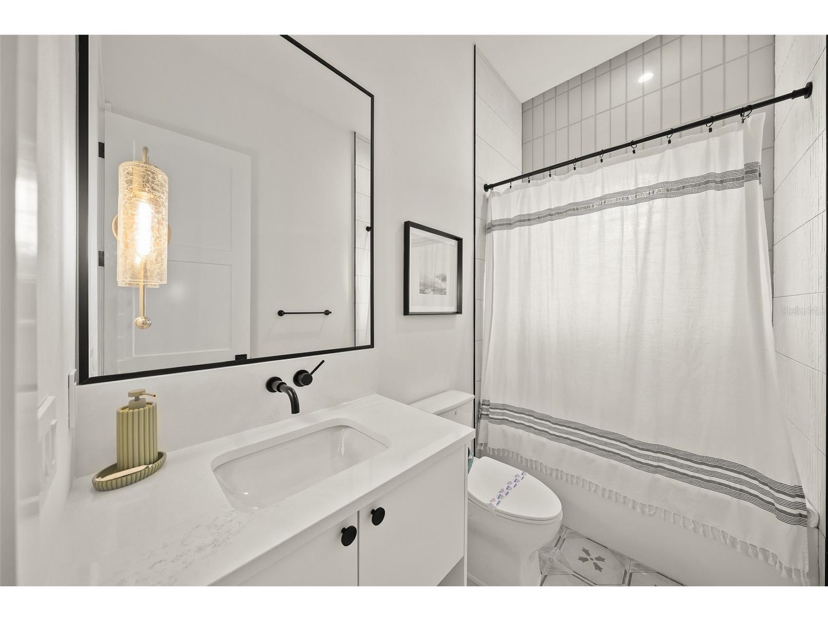 6532 Peacock Road Sarasota FL 34242 A4660324 image35