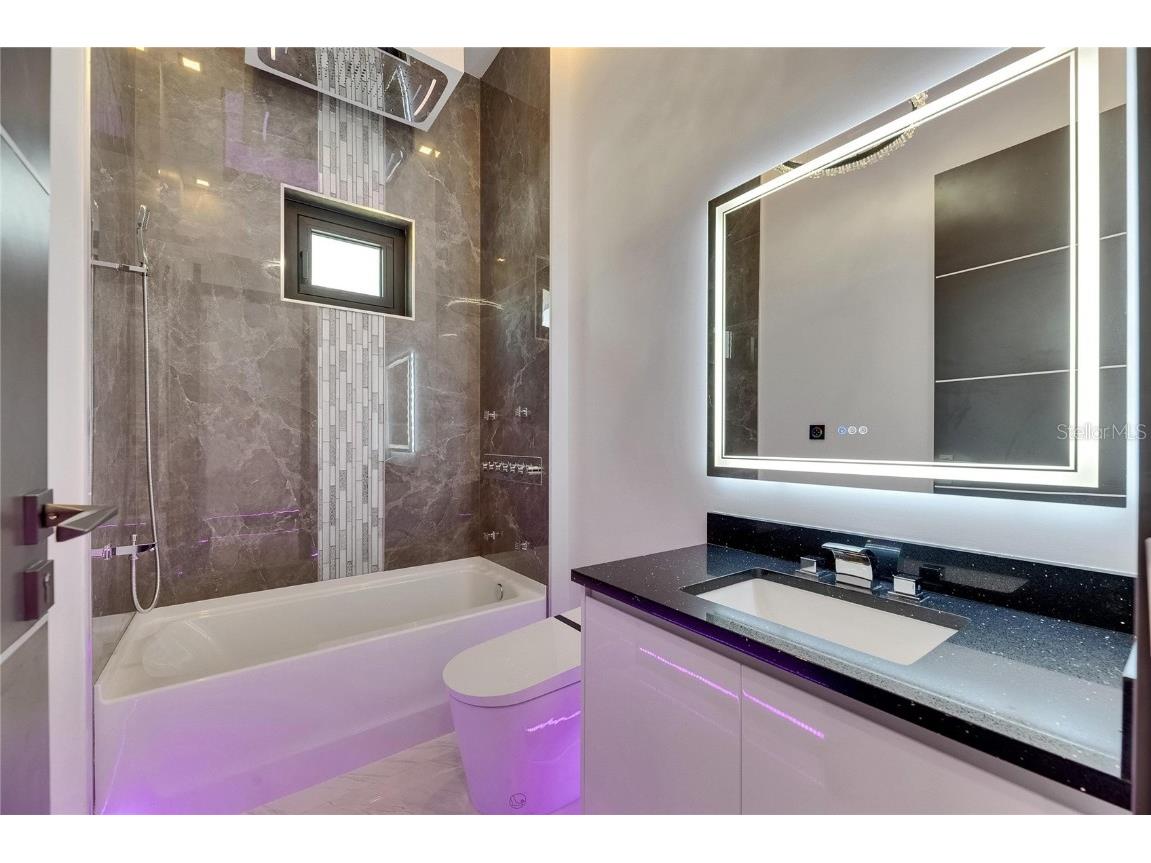 6532 Simone Shores Circle Apollo Beach FL 33572 - ST. CRUEX CANAL TB8390546 image11