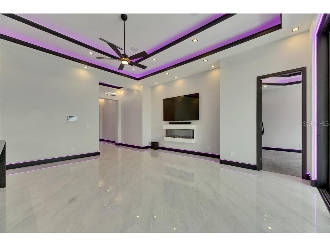 6532 Simone Shores Circle Apollo Beach FL 33572 - ST. CRUEX CANAL TB8390546 image25