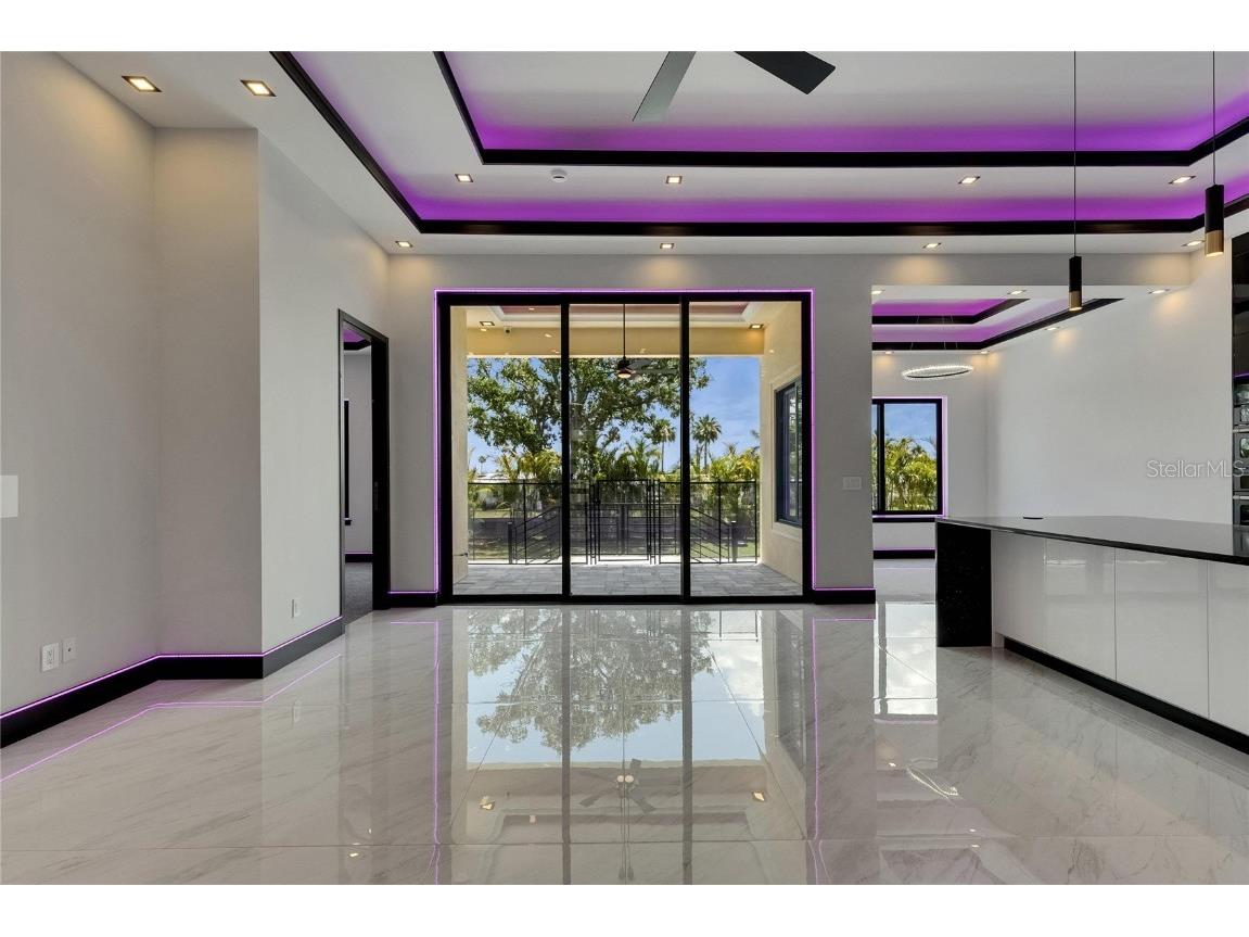 6532 Simone Shores Circle Apollo Beach FL 33572 - ST. CRUEX CANAL TB8390546 image28