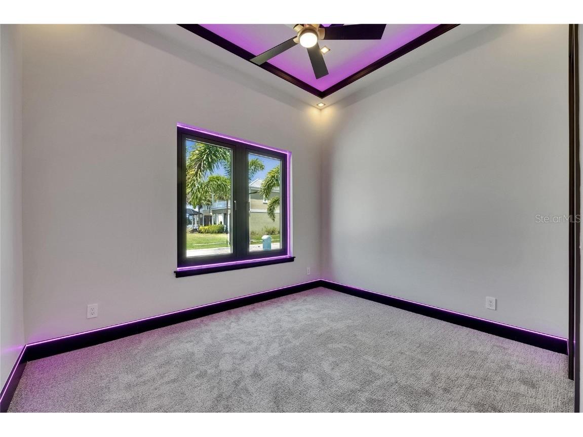 6532 Simone Shores Circle Apollo Beach FL 33572 - ST. CRUEX CANAL TB8390546 image8