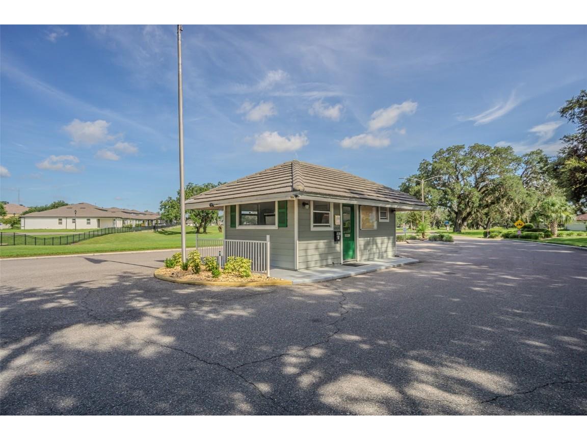 6535 Brentwood Drive Zephyrhills FL 33542 TB8405615 image44