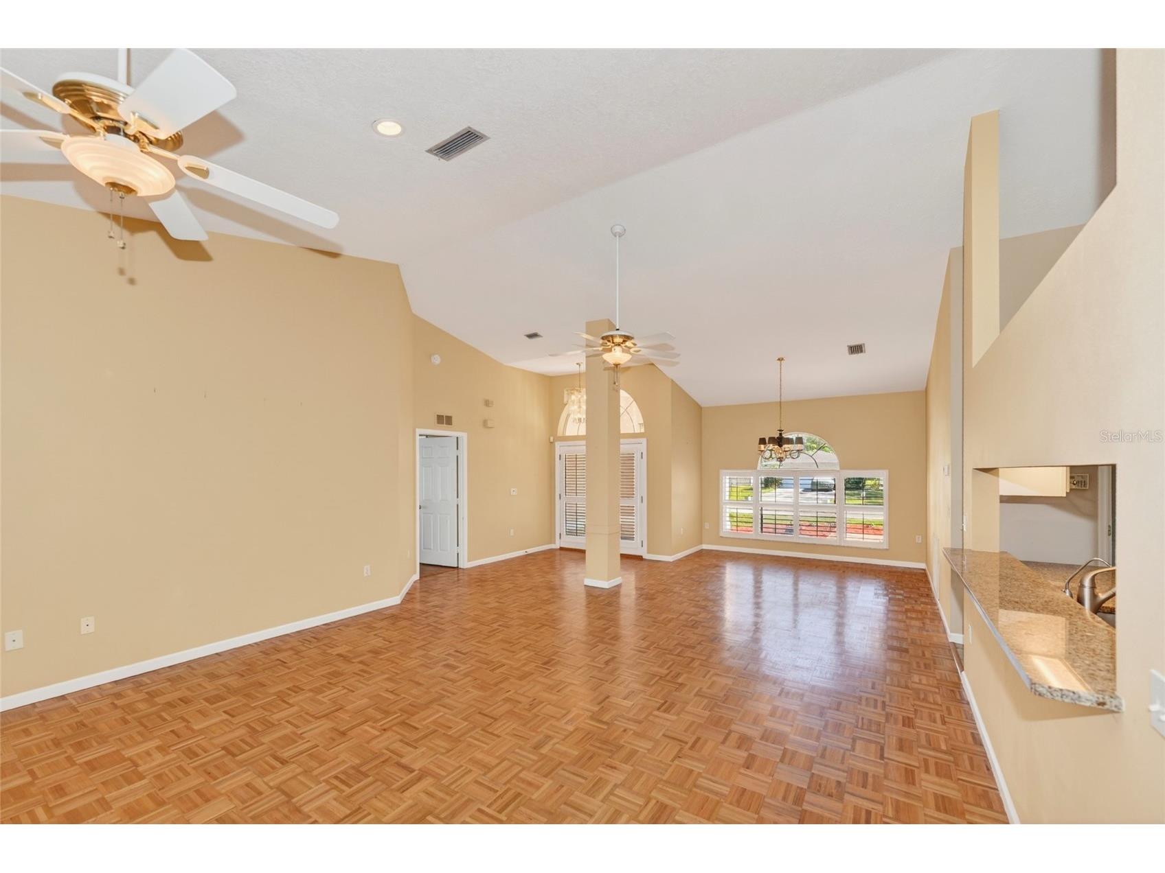 6535 Canary Street Sarasota FL 34241 - ON GOLDEN A4690621 image12