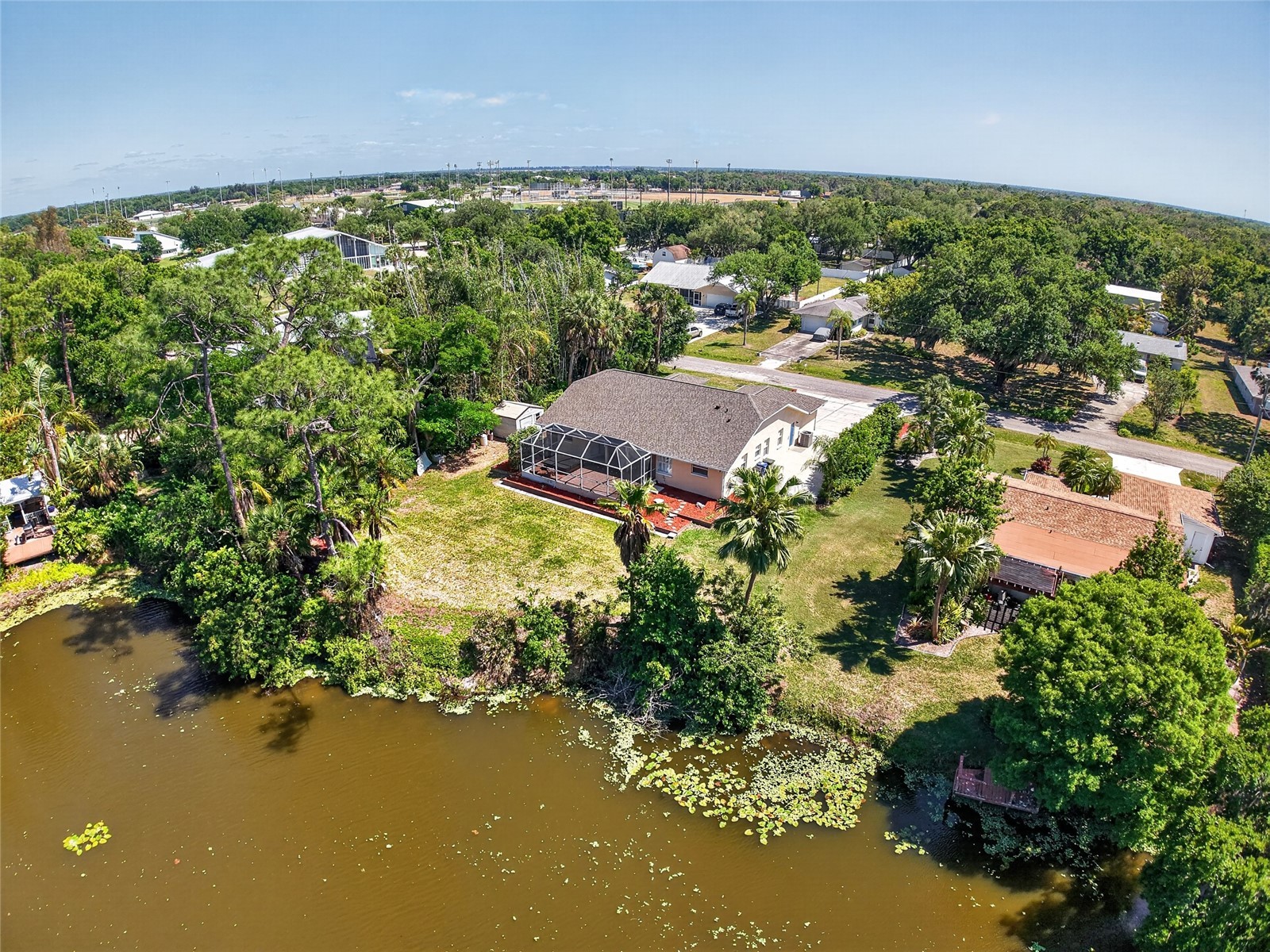 6535 Canary Street Sarasota FL 34241 - ON GOLDEN A4690621 image2