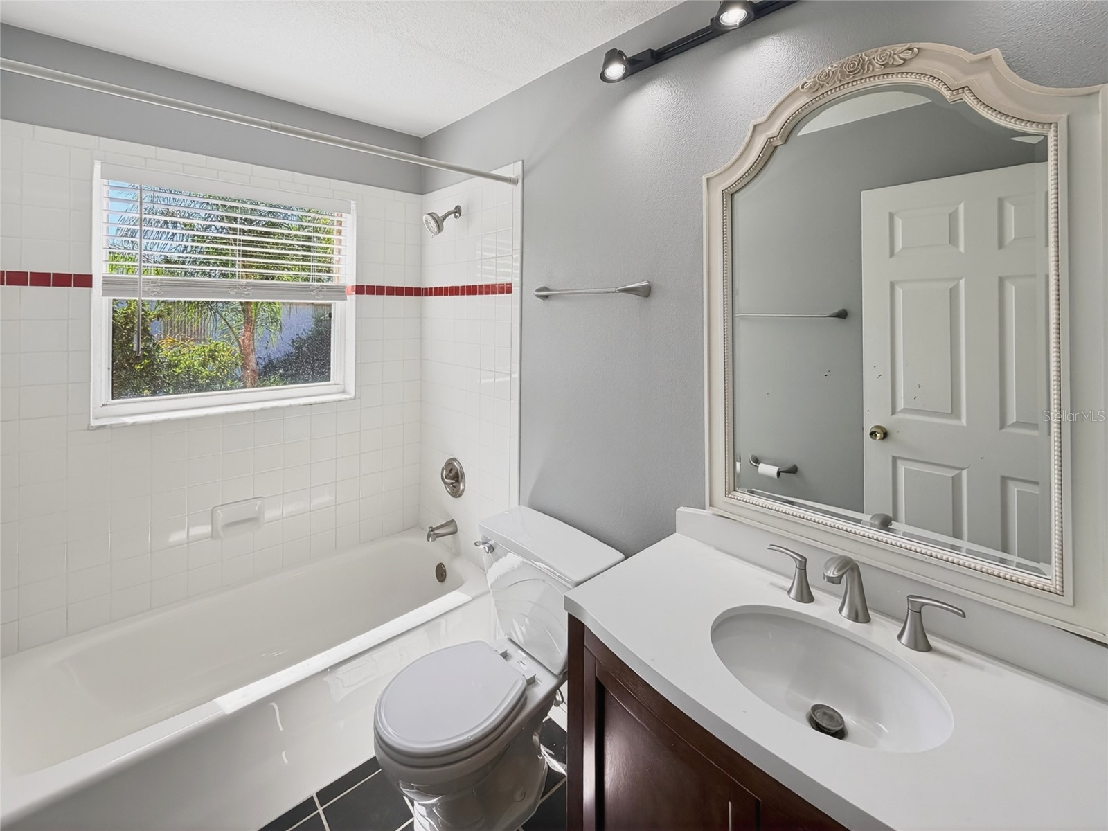 6535 Canary Street Sarasota FL 34241 - ON GOLDEN A4690621 image28