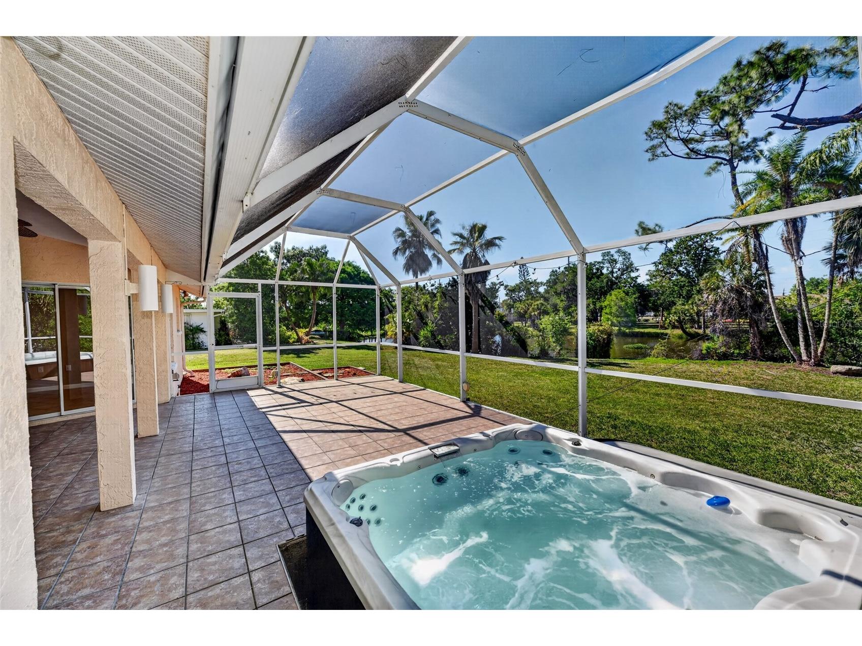 6535 Canary Street Sarasota FL 34241 - ON GOLDEN A4690621 image33