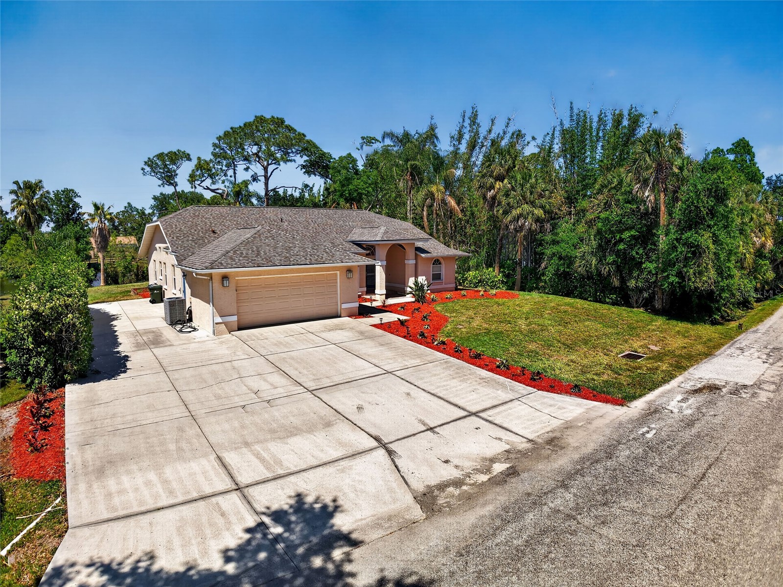 6535 Canary Street Sarasota FL 34241 - ON GOLDEN A4690621 image38
