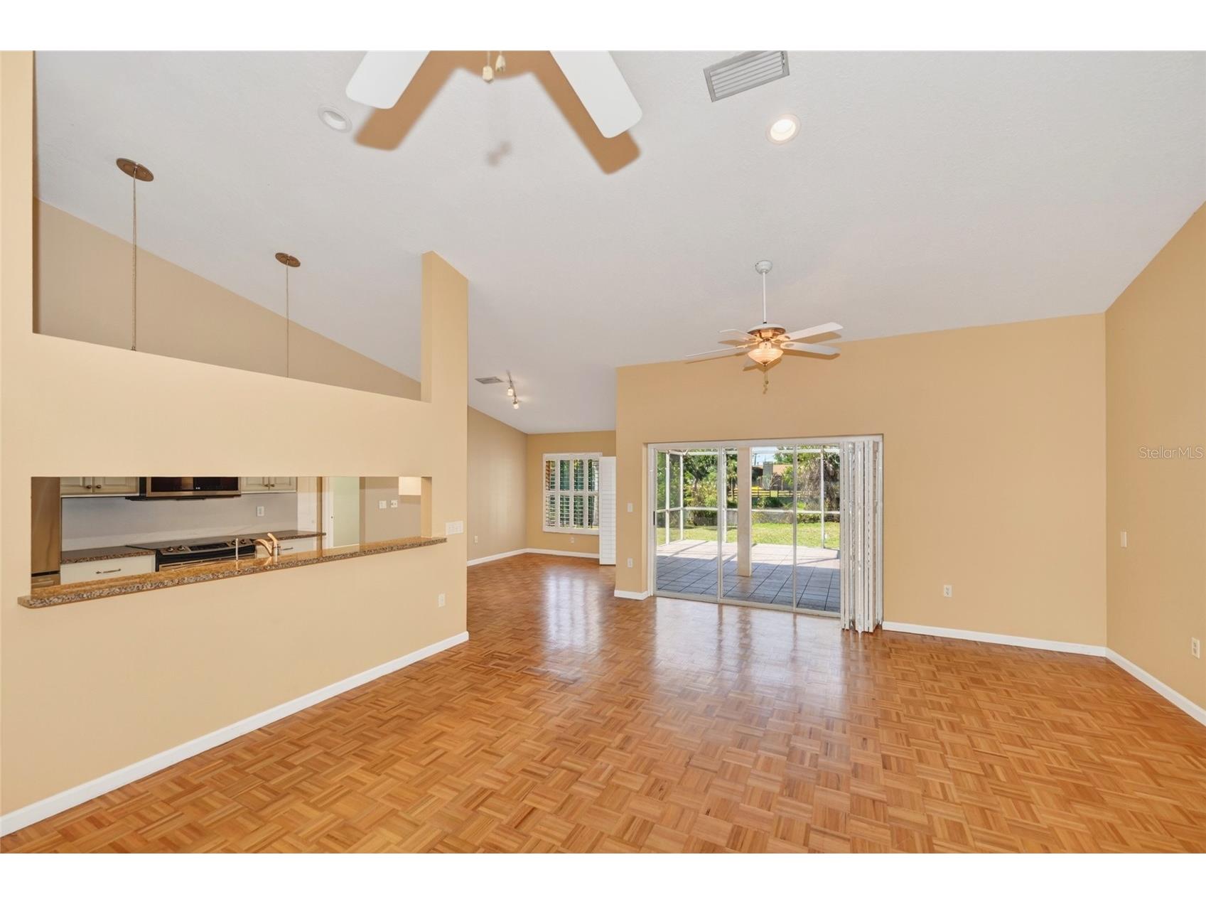 6535 Canary Street Sarasota FL 34241 - ON GOLDEN A4690621 image5