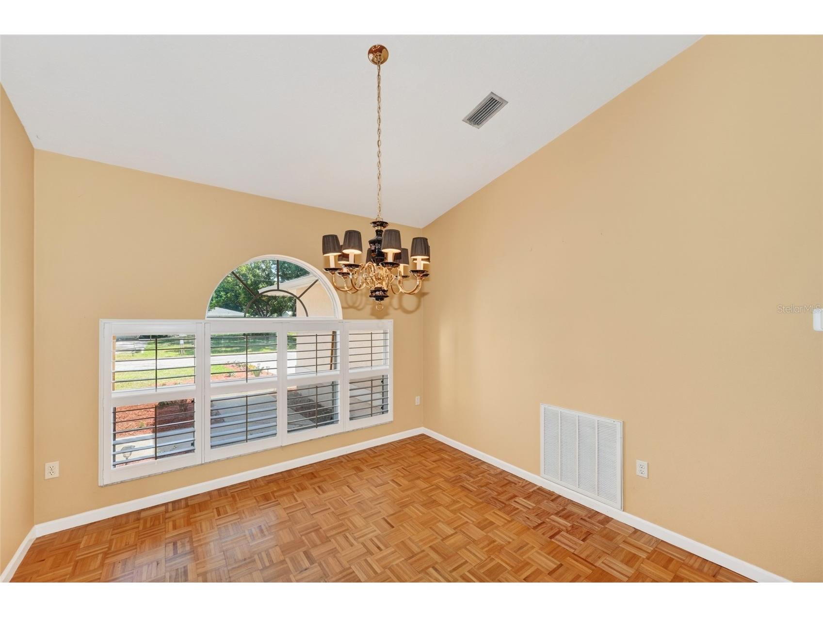 6535 Canary Street Sarasota FL 34241 - ON GOLDEN A4690621 image8